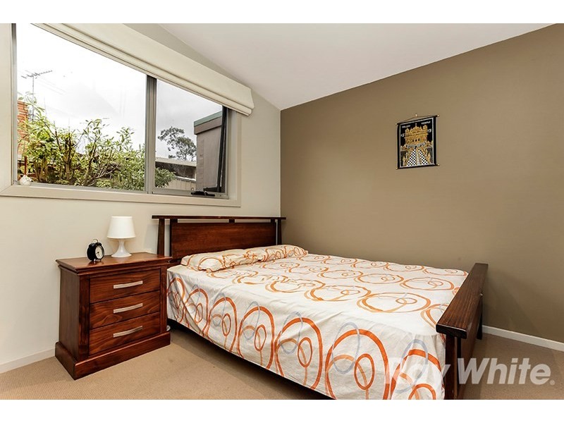 20 Thompson Street, Glen Waverley VIC 3150