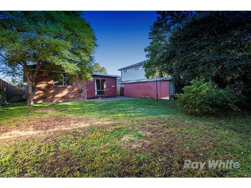 12 Rivett Crescent, Mulgrave VIC 3170