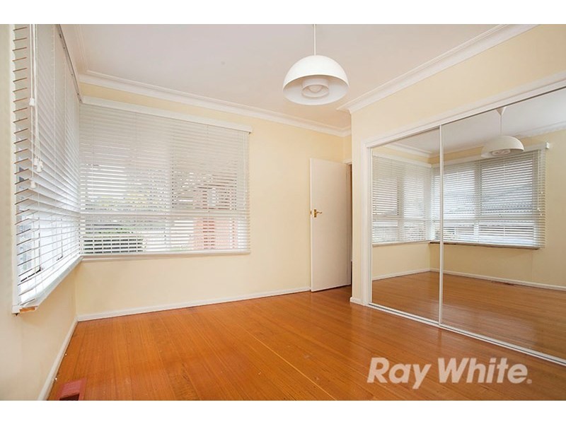 20 Bonview Crescent, Burwood East VIC 3151
