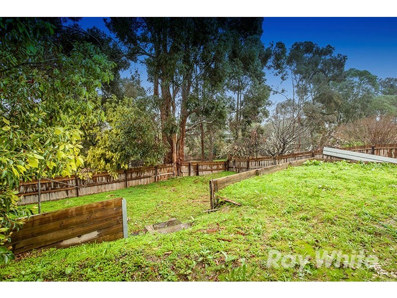 20 Bonview Crescent, Burwood East VIC 3151