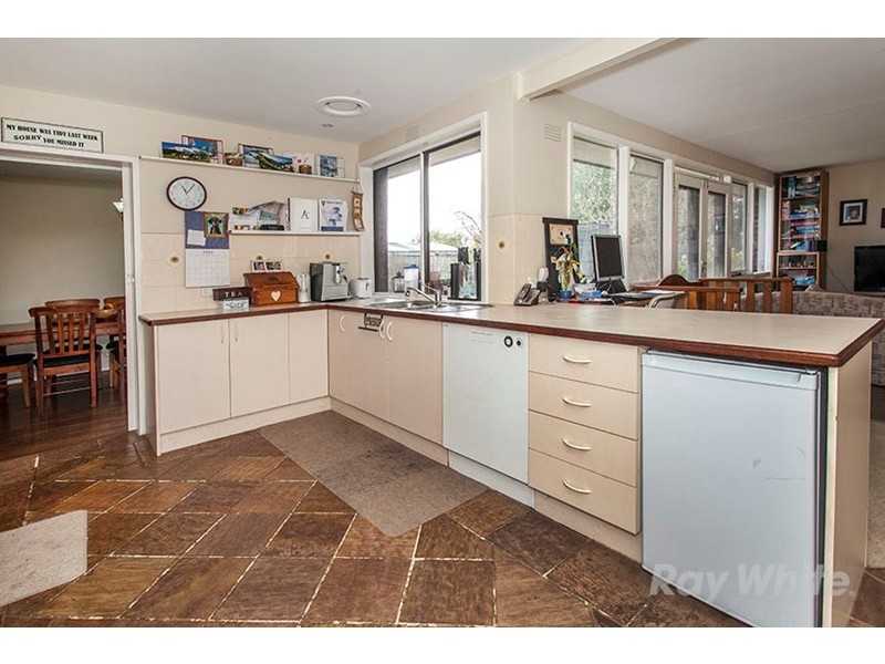 39 Torwood Avenue, Glen Waverley VIC 3150