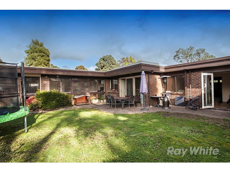 39 Torwood Avenue, Glen Waverley VIC 3150