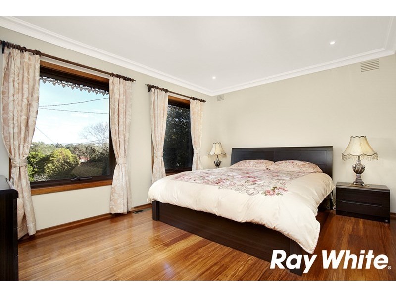 4 Turner Court, Glen Waverley VIC 3150