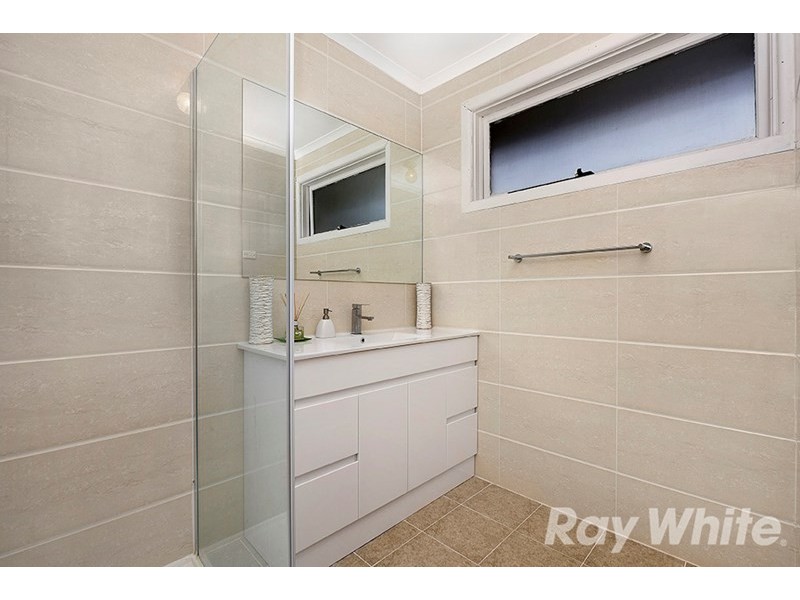 66 Whites Lane, Glen Waverley VIC 3150