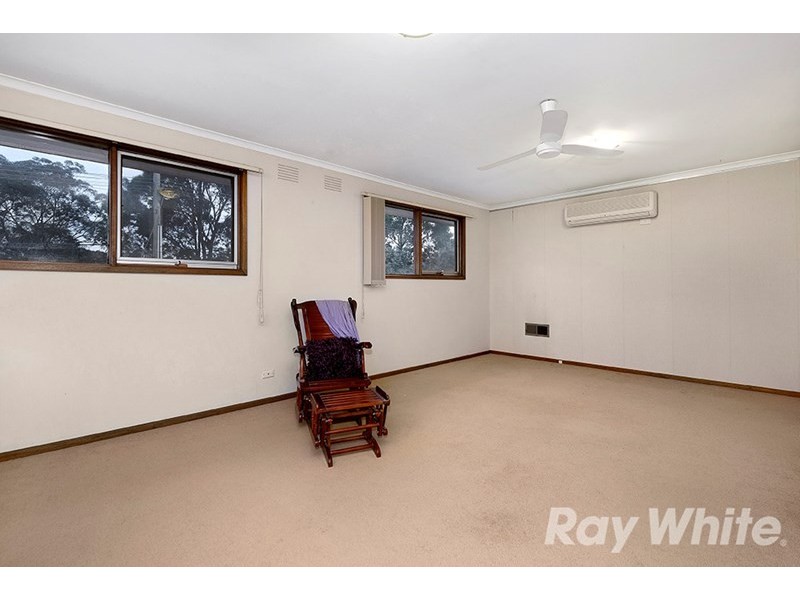 66 Whites Lane, Glen Waverley VIC 3150