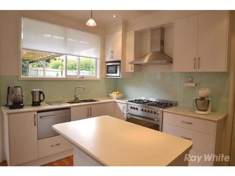 68 Windella Crescent, Glen Waverley VIC 3150