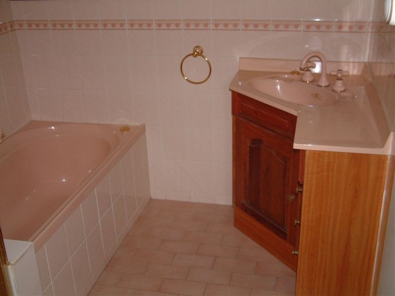 9 Margate Crescent, Glen Waverley VIC 3150