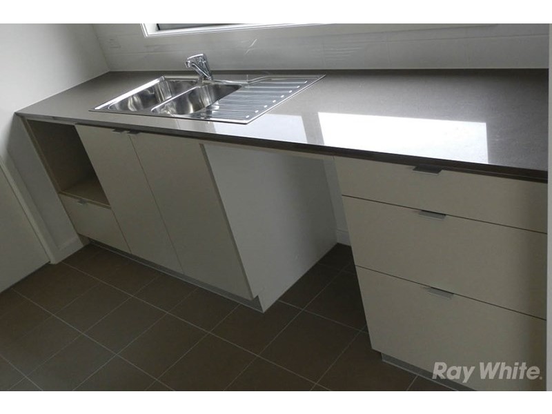 34 Grove Way, Wantirna South VIC 3152