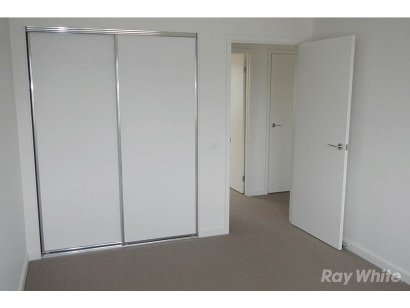 34 Grove Way, Wantirna South VIC 3152