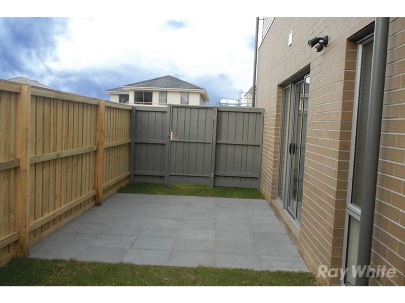 34 Grove Way, Wantirna South VIC 3152