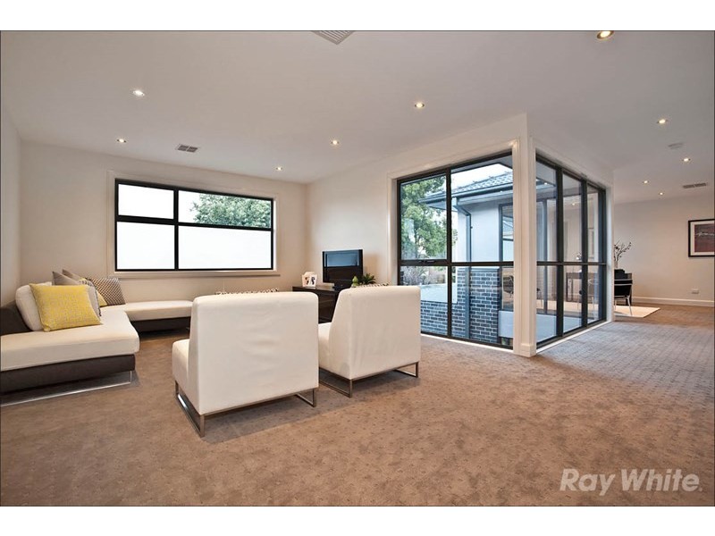 26 Mount Street, Glen Waverley VIC 3150