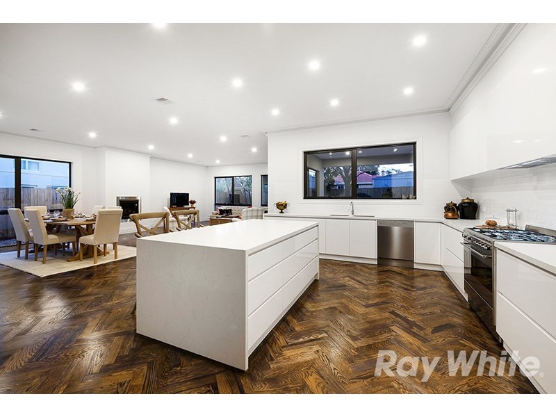 4 Sagan Court, Glen Waverley VIC 3150