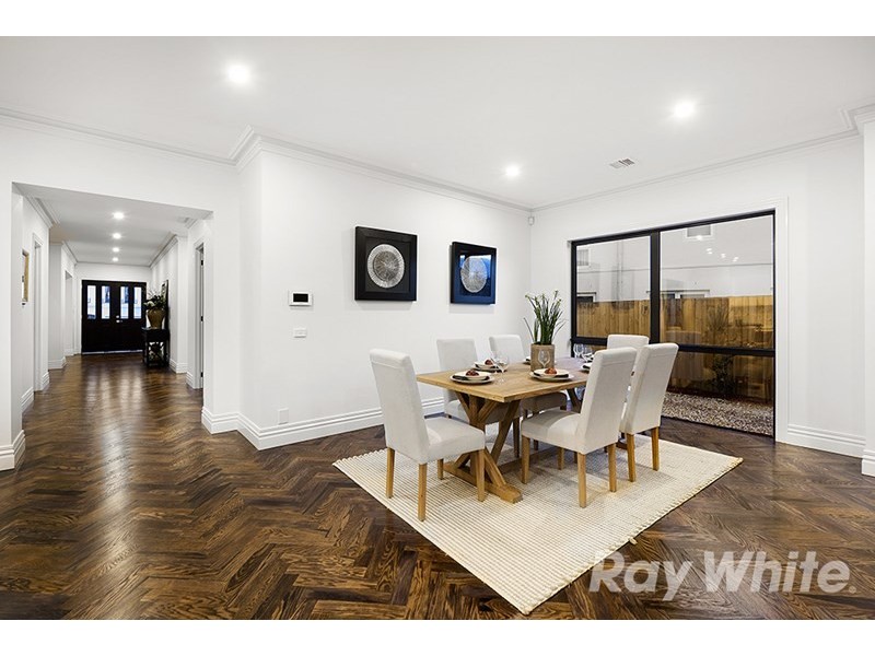 4 Sagan Court, Glen Waverley VIC 3150