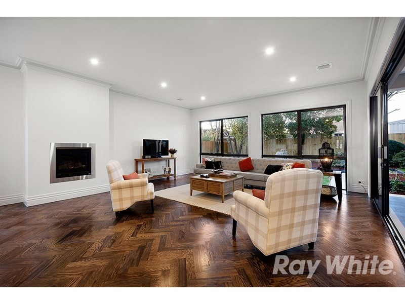 4 Sagan Court, Glen Waverley VIC 3150