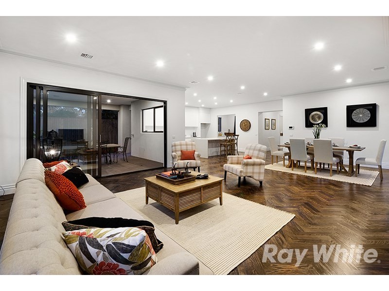 4 Sagan Court, Glen Waverley VIC 3150