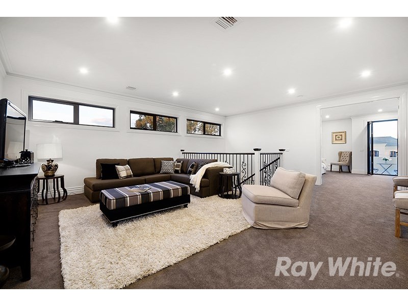 4 Sagan Court, Glen Waverley VIC 3150