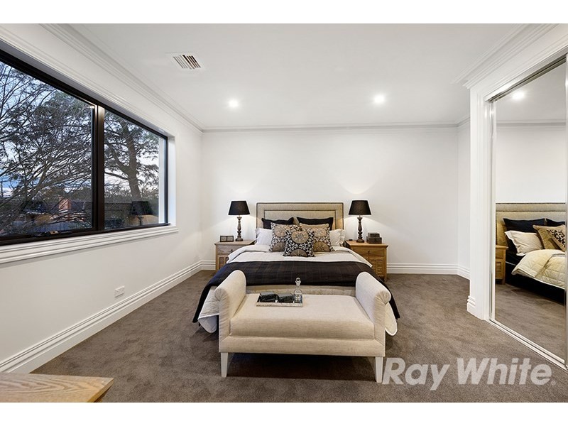 4 Sagan Court, Glen Waverley VIC 3150