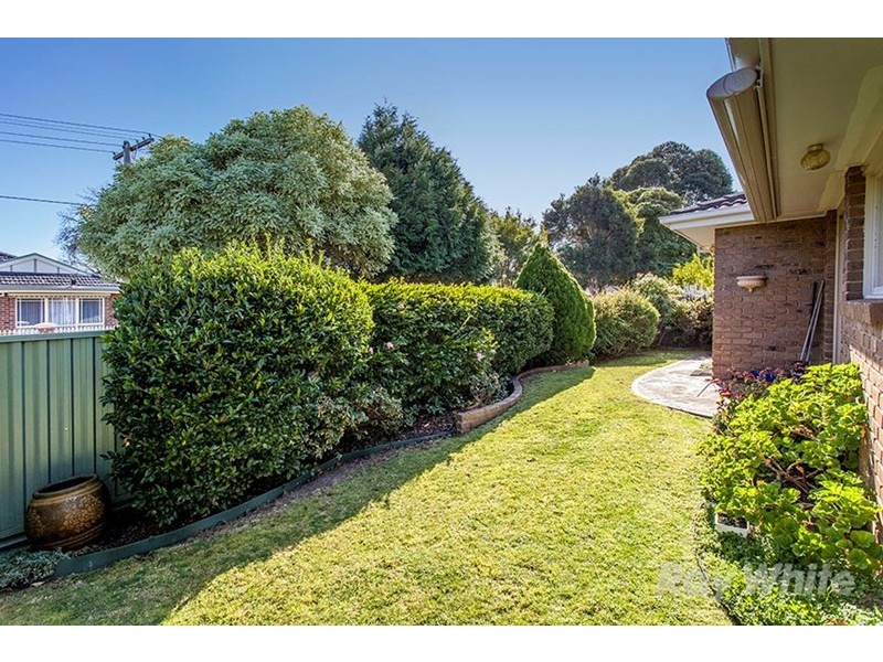2/7 Glenmore Grove, Mount Waverley VIC 3149