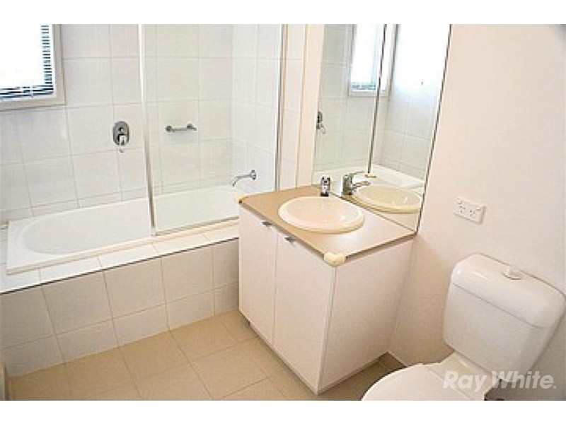 17 Southampton Drive, Mulgrave VIC 3170