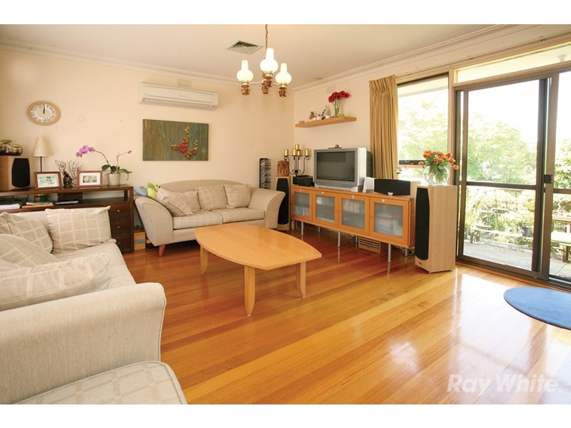 24 Kambara Drive, Mulgrave VIC 3170