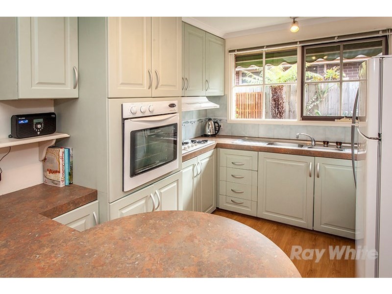 90 Capital Avenue, Glen Waverley VIC 3150