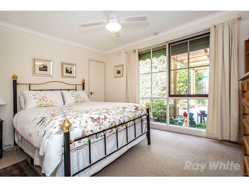 90 Capital Avenue, Glen Waverley VIC 3150