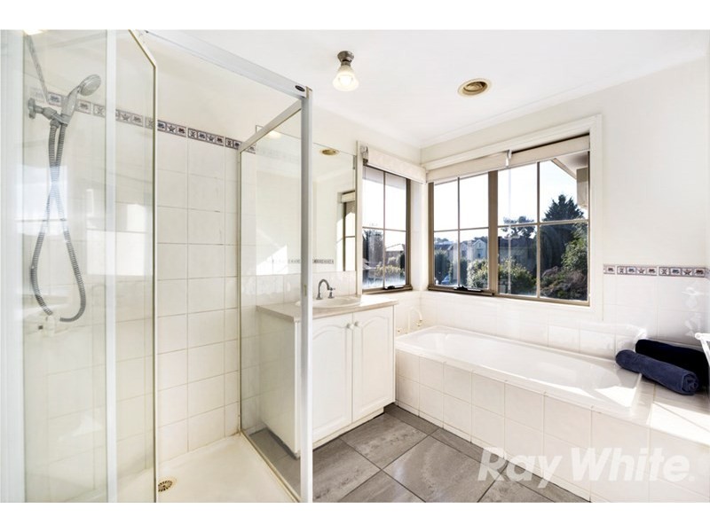 7 The Rise, Glen Waverley VIC 3150