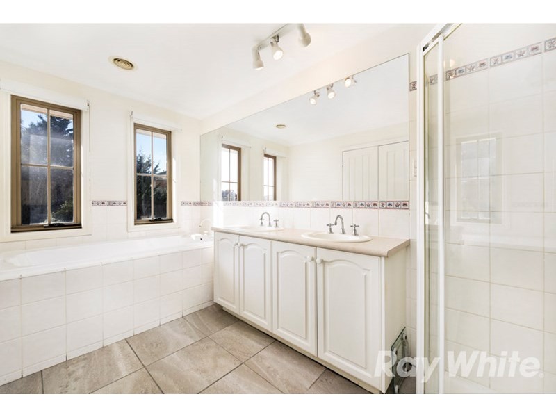 7 The Rise, Glen Waverley VIC 3150