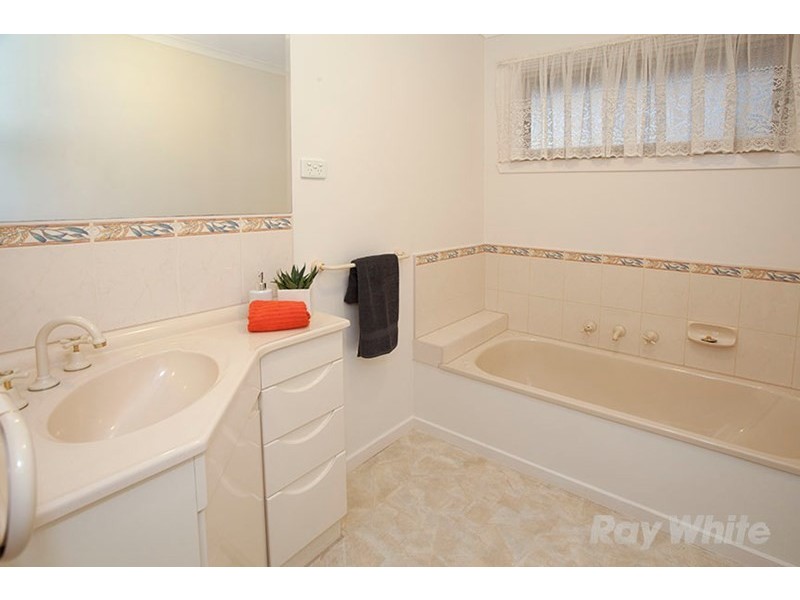 16 Karabil Close, Scoresby VIC 3179