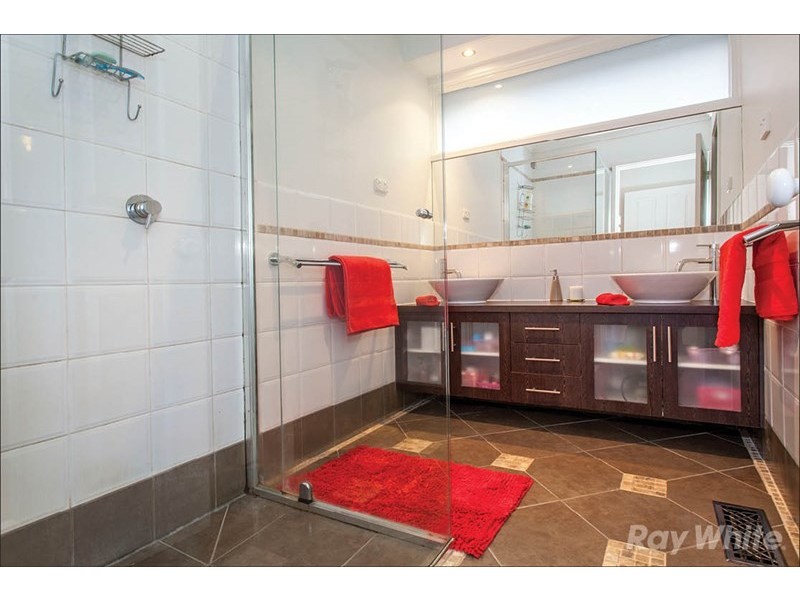 39 Jeanette Street, Bayswater VIC 3153