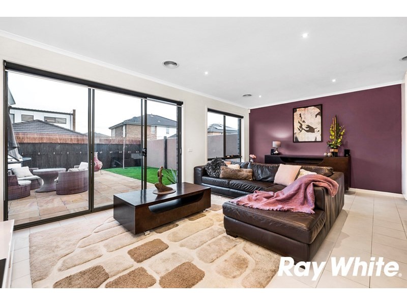 81 Waverley Park Drive, Mulgrave VIC 3170