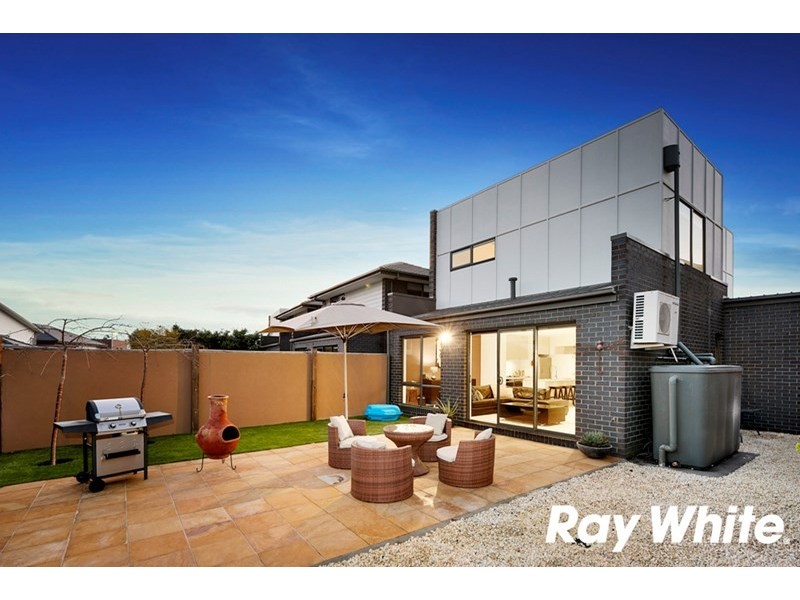 81 Waverley Park Drive, Mulgrave VIC 3170