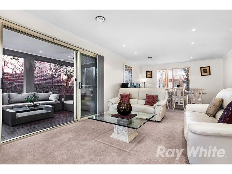 32 Crows Lane, Glen Waverley VIC 3150