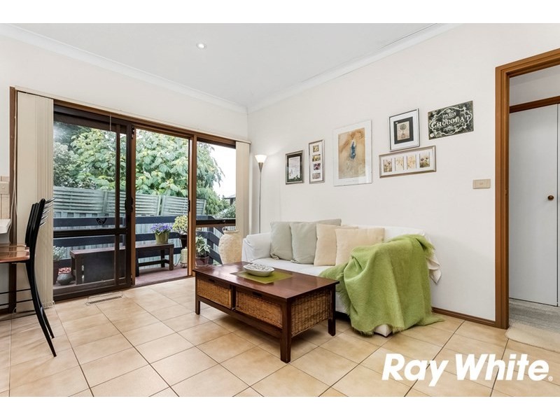 2/8 Angus Drive, Glen Waverley VIC 3150