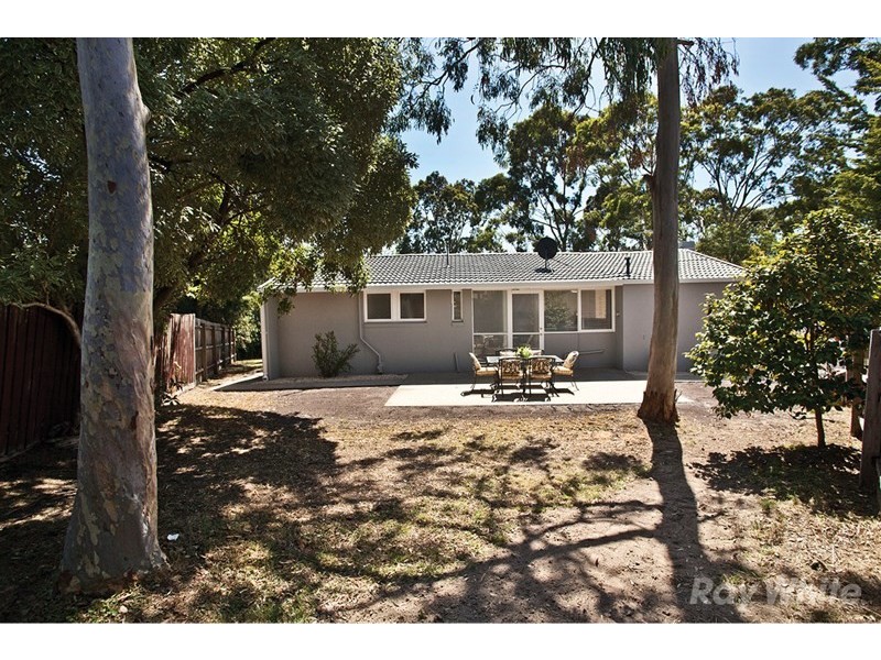 4 Glen Tower Drive, Glen Waverley VIC 3150