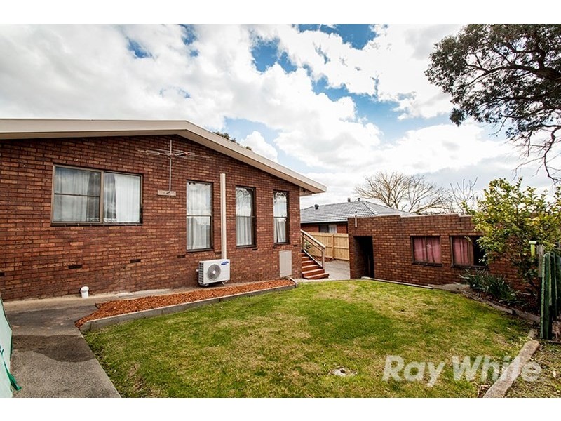 8 Alderbrook Avenue, Mulgrave VIC 3170