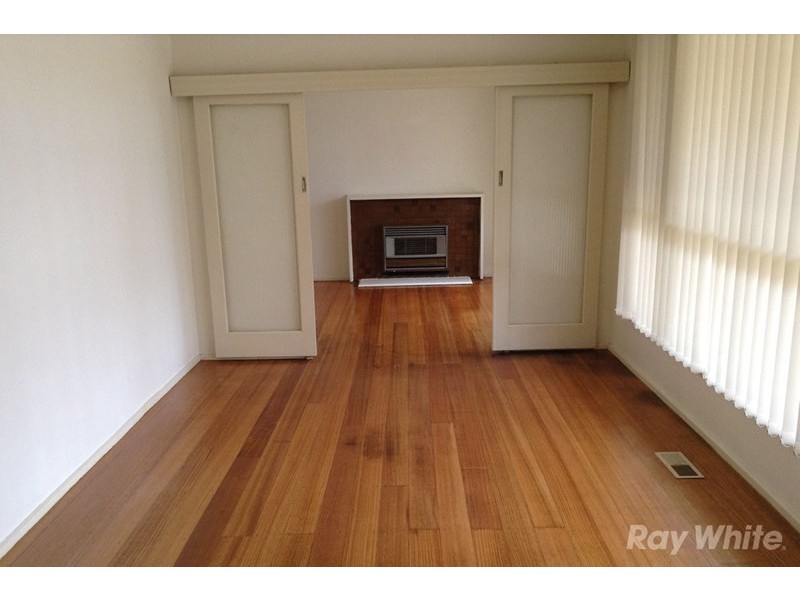 10 Mandowie Road, Glen Waverley VIC 3150