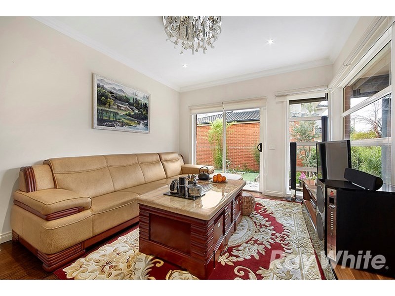 2/18 Kurrajong Avenue, Glen Waverley VIC 3150