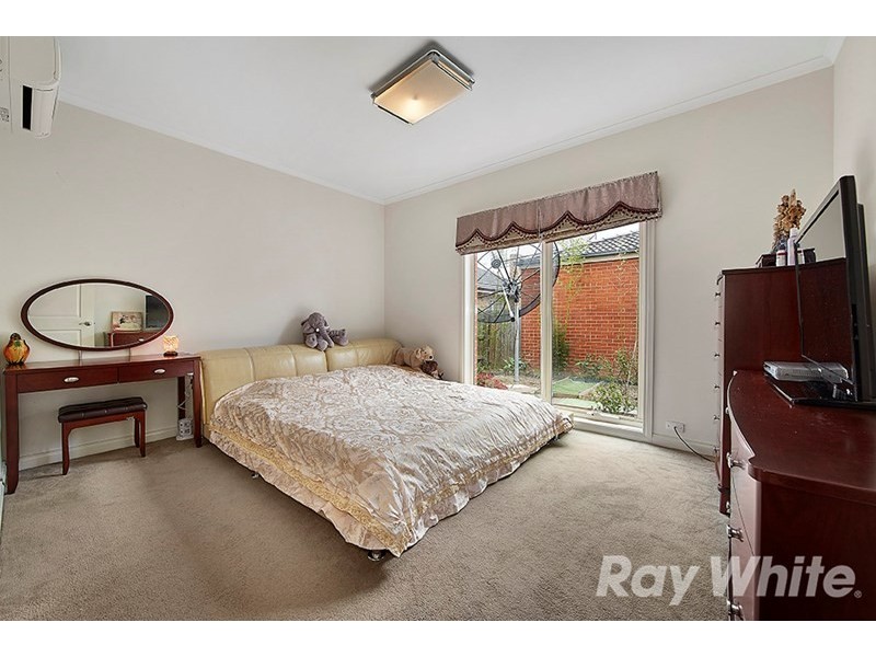 2/18 Kurrajong Avenue, Glen Waverley VIC 3150