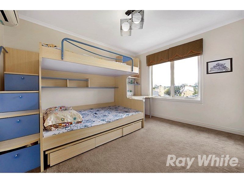 2/18 Kurrajong Avenue, Glen Waverley VIC 3150