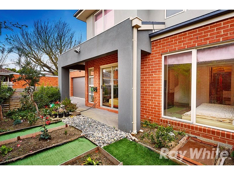 2/18 Kurrajong Avenue, Glen Waverley VIC 3150