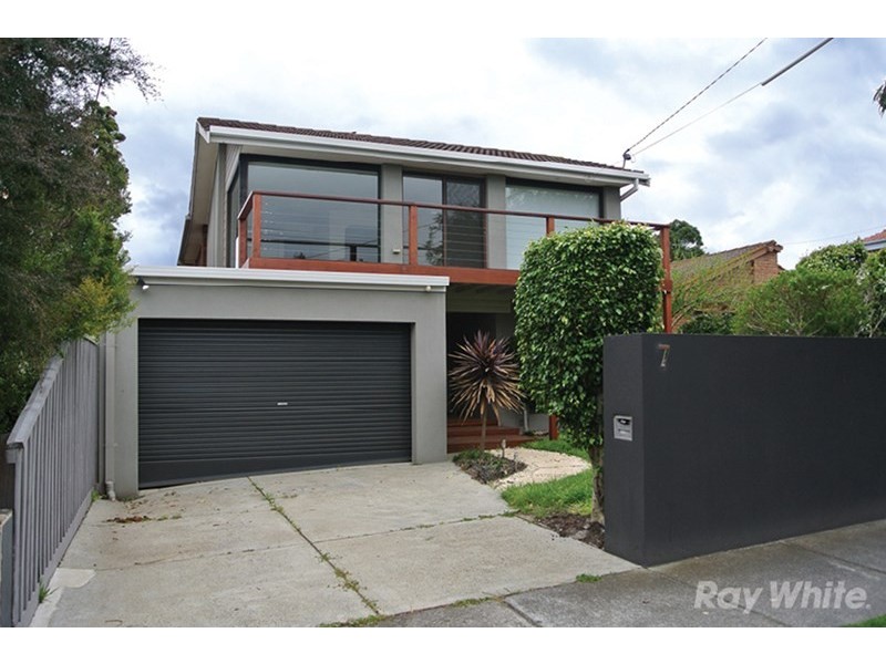 7 Charman Road, Beaumaris VIC 3193