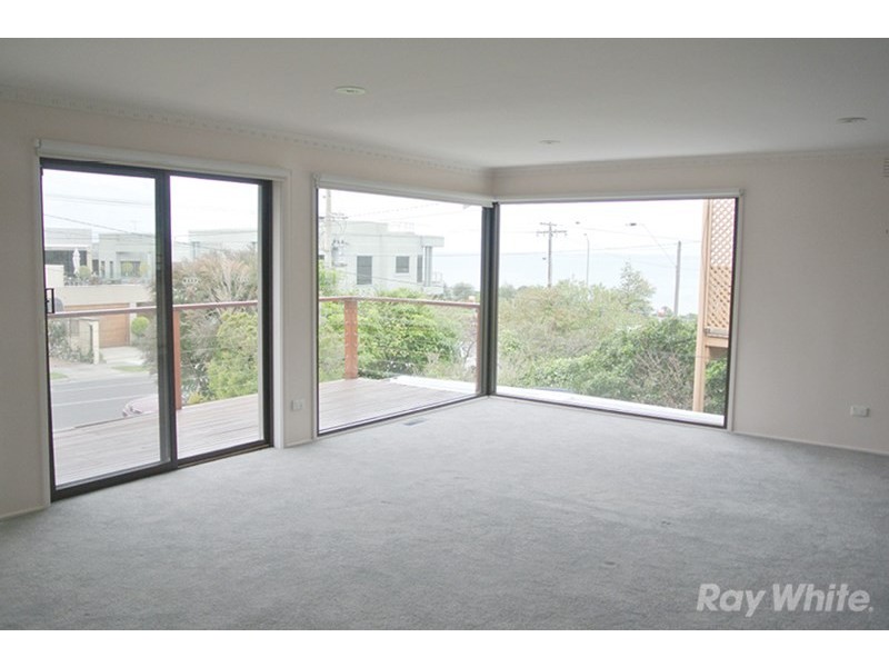 7 Charman Road, Beaumaris VIC 3193