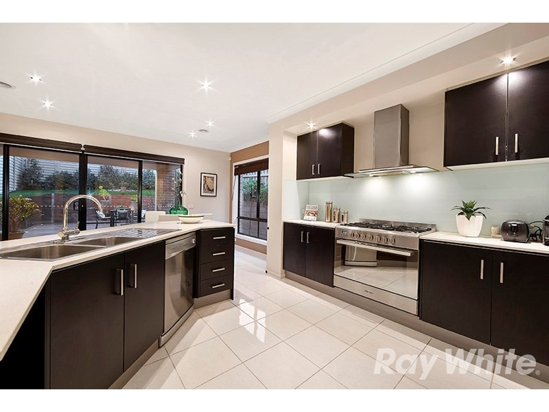 12 Derby Place, Mulgrave VIC 3170