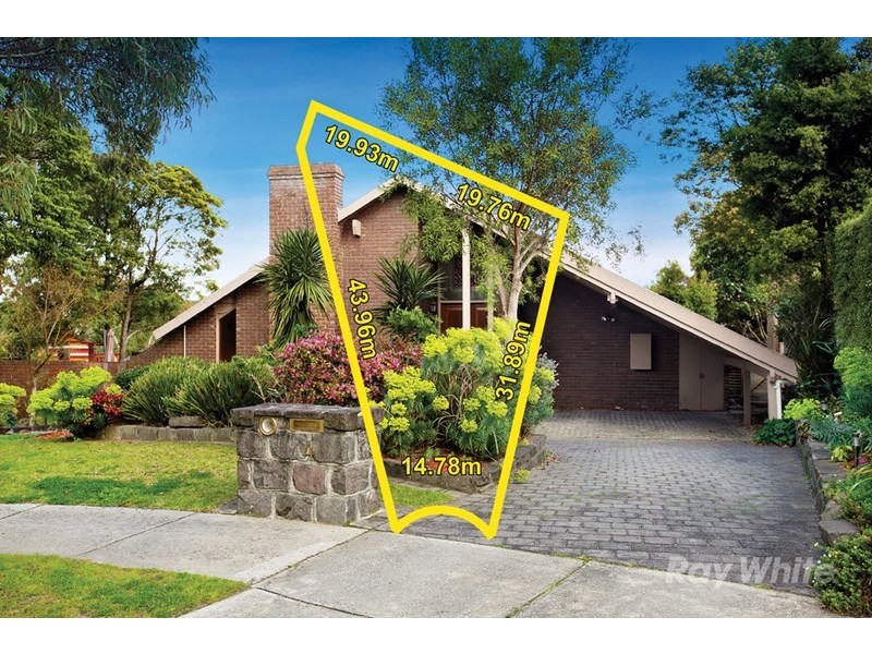 4 Harwood Close, Wheelers Hill VIC 3150