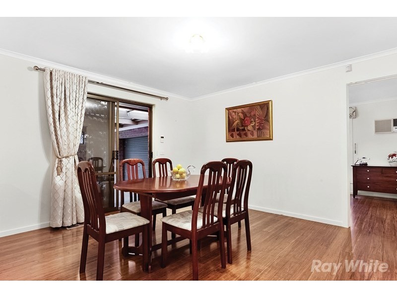 11 Holmbury Boulevard, Mulgrave VIC 3170