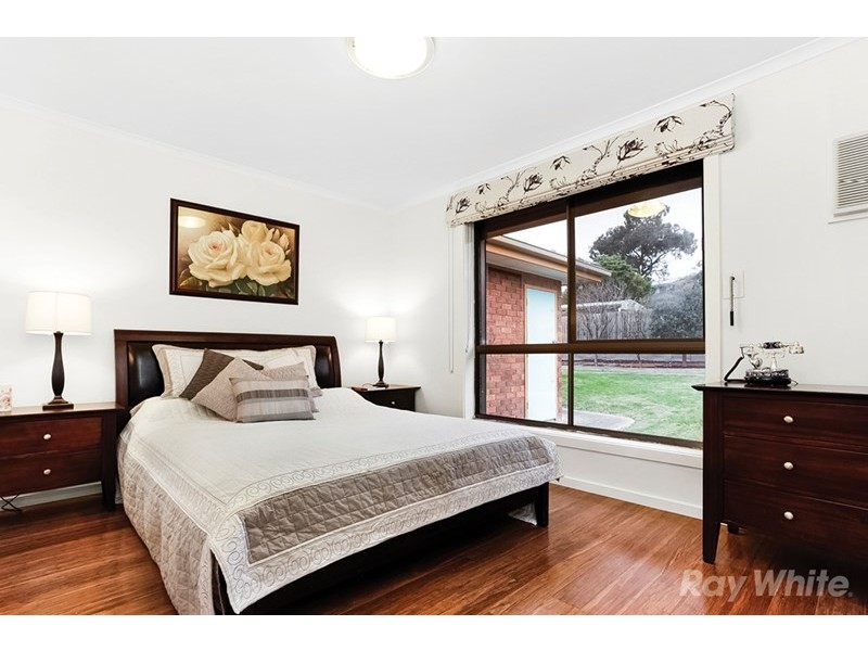 11 Holmbury Boulevard, Mulgrave VIC 3170