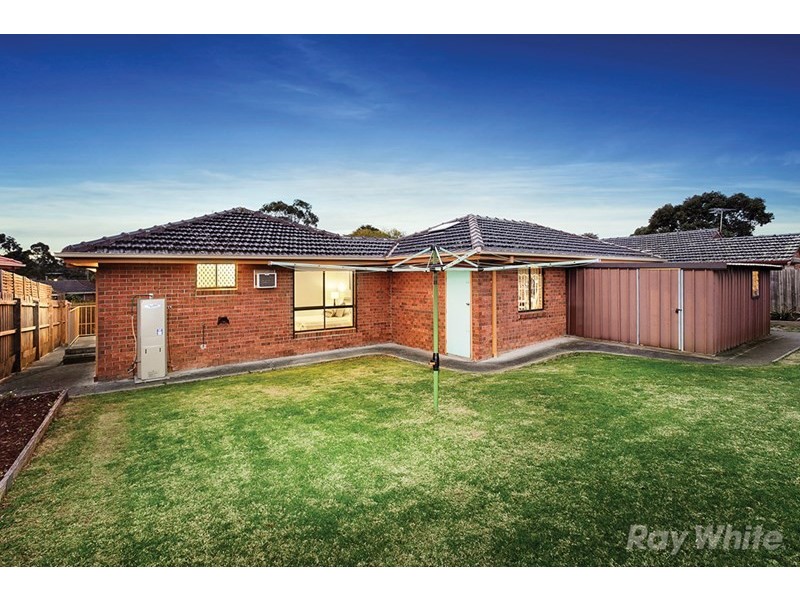 11 Holmbury Boulevard, Mulgrave VIC 3170