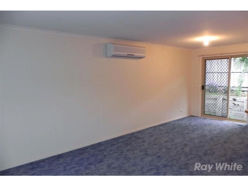 2/8 Olinda Street, Glen Waverley VIC 3150