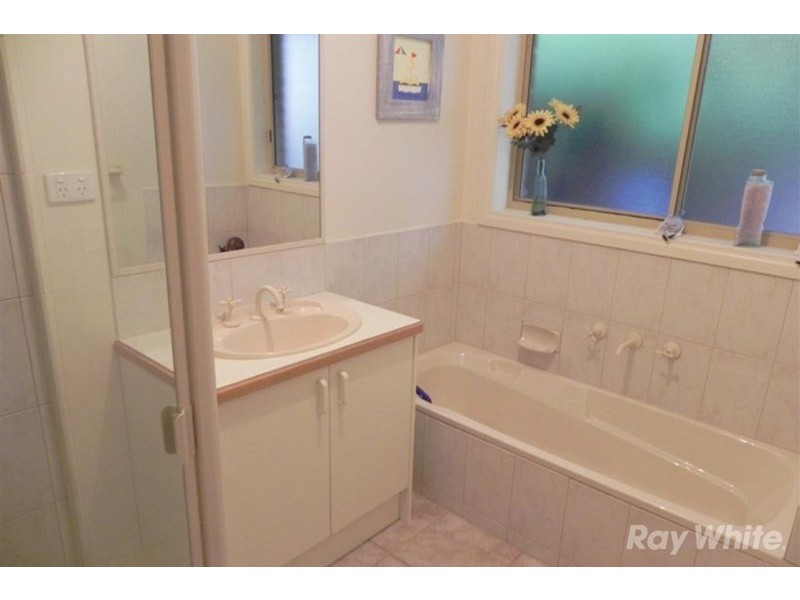 2/8 Olinda Street, Glen Waverley VIC 3150